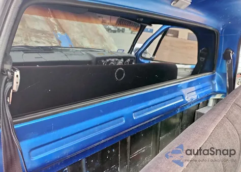 1983 Chevrolet C10 from USA, damaged, VIN 1GCEC14H3DJ155841